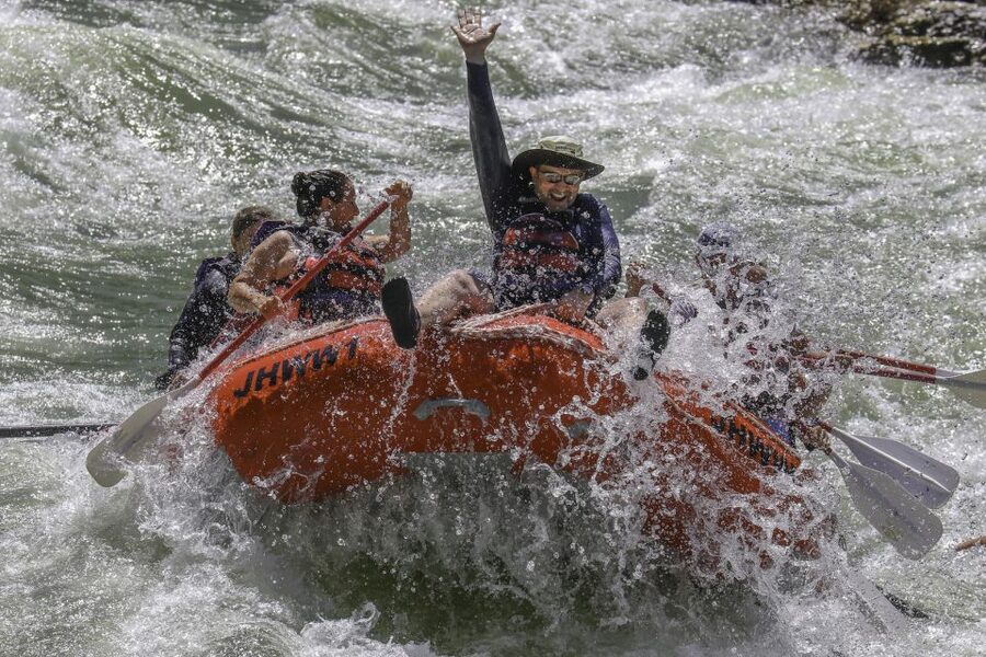 Jackson: Snake River Class 2-3 Whitewater Rafting Adventure - Picking the right raft