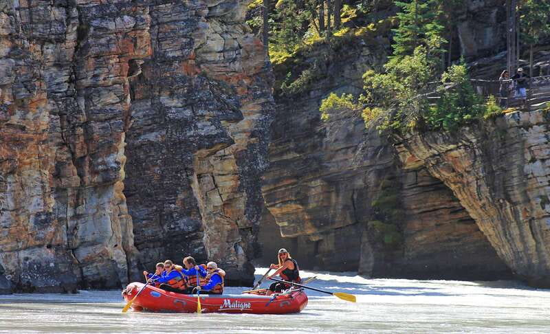 Jasper: Canyon Run Family Whitewater Rafting - The safety briefing and the six-person raft