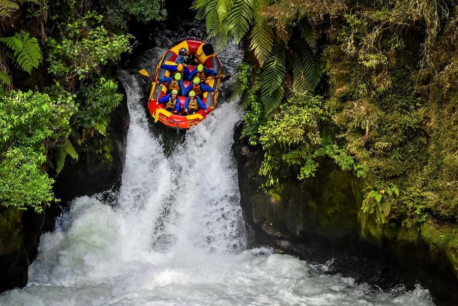 Kaituna River and Tutea Falls Whitewater Rafting - Learning the skills before the first rapid