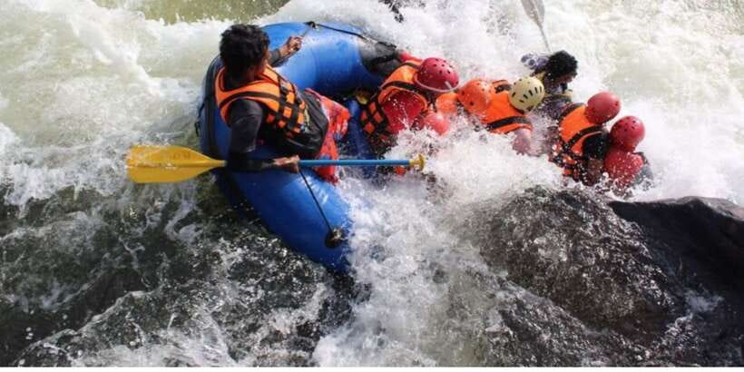 Kithulgala Thrills: White Water Rafting Bliss! - The Kelani River run, from briefing to rapids