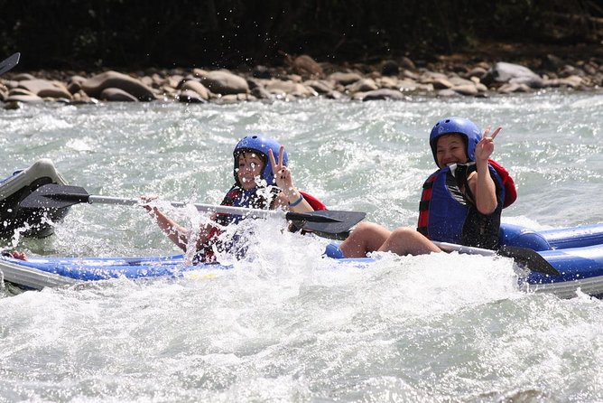 Kiulu River Water Rafting Day Tour from Kota Kinabalu - The safety briefing and the 7 to 8 kilometer raft