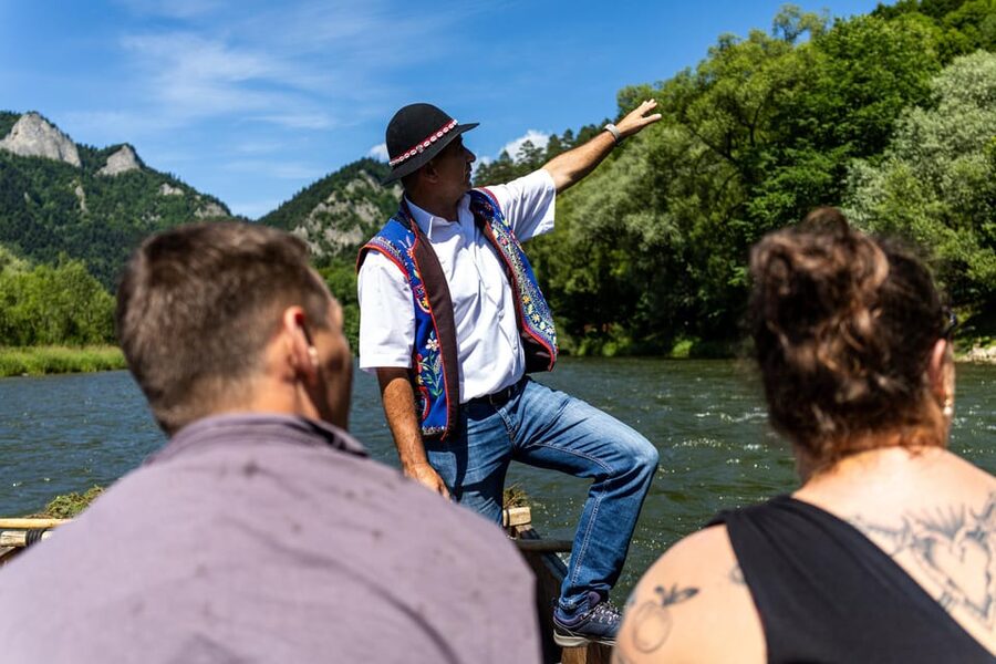 Krakow: Traditional Dunajec Rafting and Mountain Chairlift - Szczawnica’s spa waters and town square