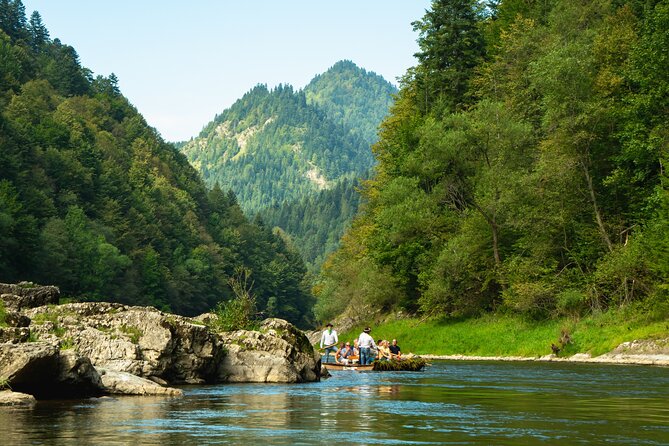 Krakow: Traditional Dunajec River Rafting with Mountain Chairlift - The 1 hour and 45 minute raft ride is scenic, not strenuous