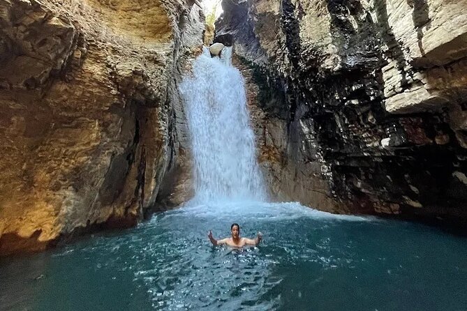 La Leona waterfall Cliffjumping White water Tubbing PrivateTour - Fitness, safety, and what to pack