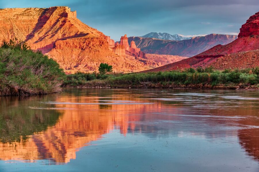 Moab: Full-Day Colorado Rafting Tour - Gentle rapids with a front-row view of the canyon