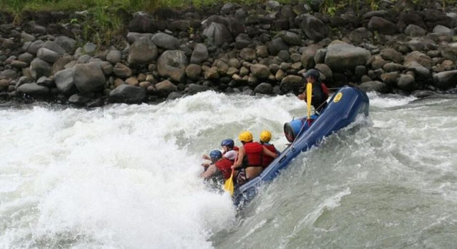 Pokhara: Seti River Rafting Adventure with Hotel Pickup - Why the Seti River works well for a short Pokhara adventure