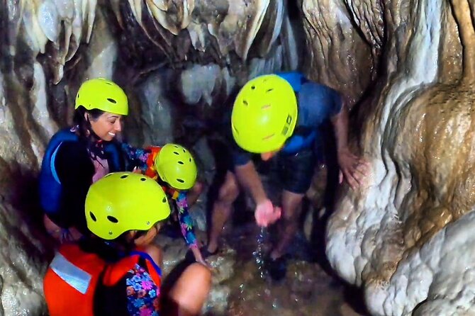 Private Cetina rafting trip|Cave exploring|Cliff jumping & more - What Grade II and III rapids feel like