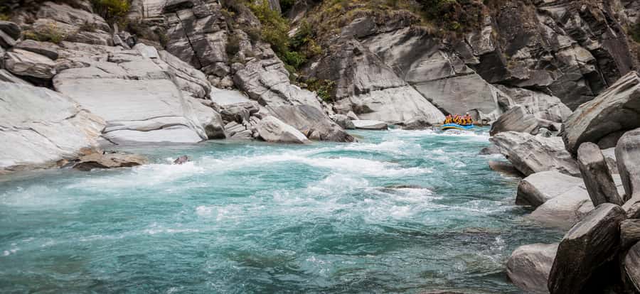 Queenstown: Shotover River Whitewater Rafting Trip - Getting fitted for the river