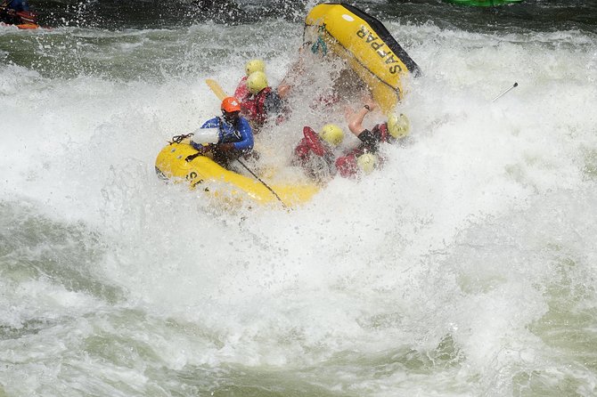 Raft the Zambezi - Safety, age, and fitness