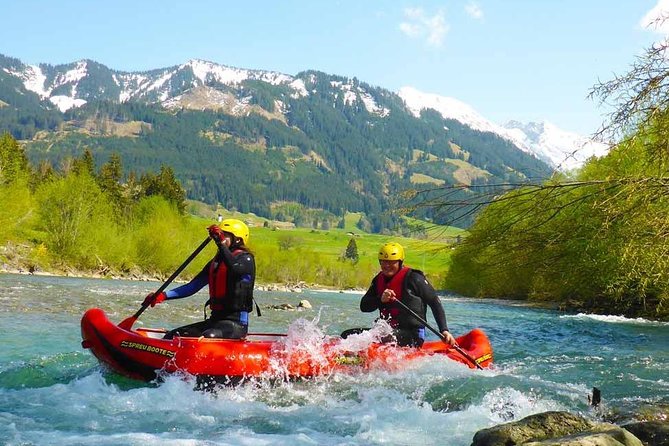 Rafting classic Iller - Level 2 white water tour - Why teamwork matters in a two- or three-person raft