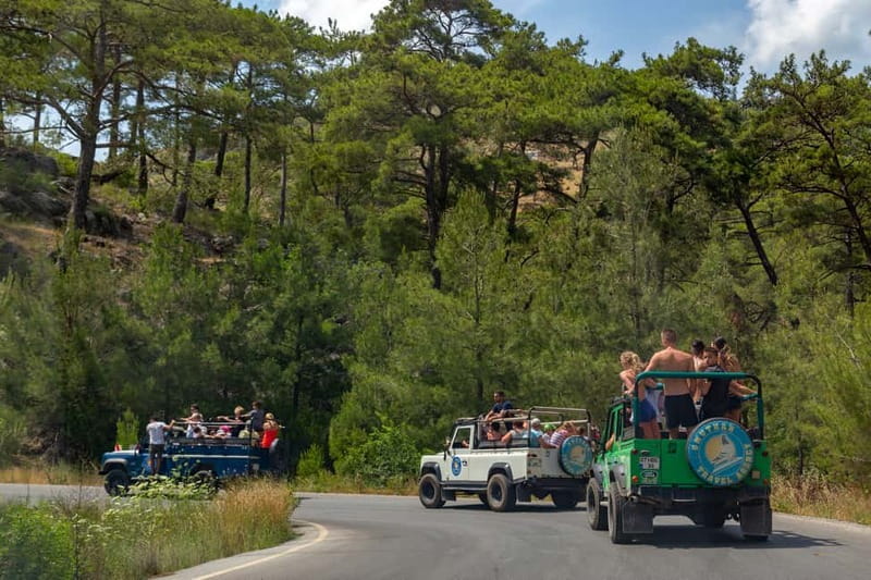 Rafting & Jeep Safari Adventure in Koprulu Canyon - Riverbank lunch and a useful pause