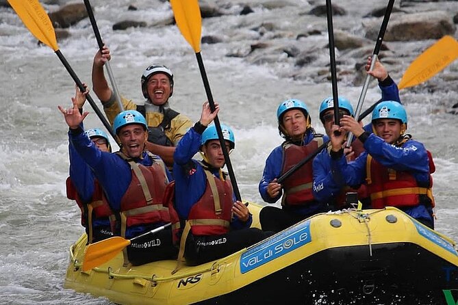 Rafting Power in Trentino - Paddling, rapids, and crew races
