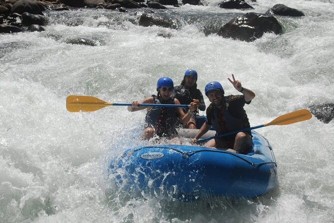 Rafting Sarapiqui River Class II-III Costa Rica - Why the Sarapiqui makes a good first rafting river
