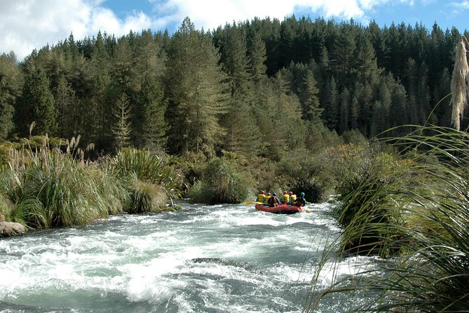Rangitaiki River White Water Rafting from Rotorua - Learning the paddle commands before the first rapid