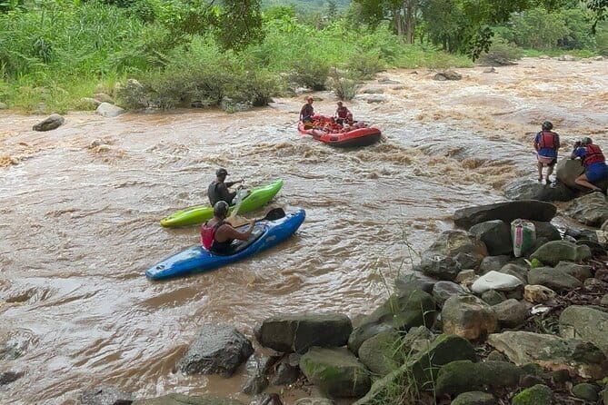 Safety whitewater rafting in Chiangmai by Khampan Rafting - The 1:30 pm start and afternoon timing