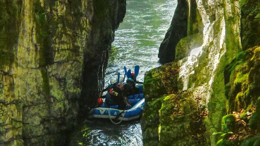 Samoëns: Whitewater Rafting Tour in the French Alps - Swim spots and optional rock jumps