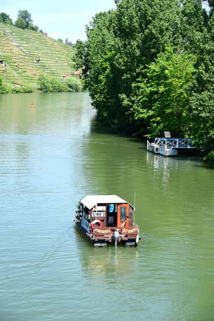 Stuttgart: Exclusive Raft Boat Rental - A private raft on Stuttgart’s most scenic stretch of the Neckar