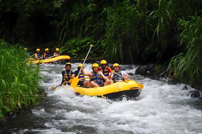 Telaga Waja White Water Rafting - With No Step or Stair : Bali Best Adventures - Lunch, showers, and the useful extras