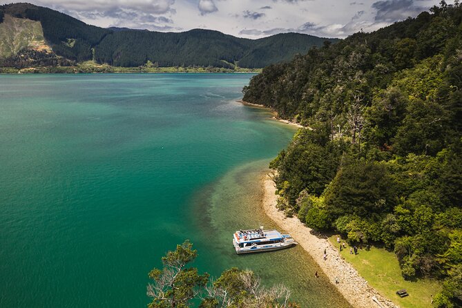 The Hobbit Barrel Run Rafting Tour on the Pelorus River - Swimming, showers, and what to pack