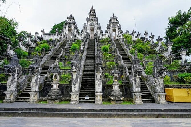 Ubud ATV Quad Bike, Waterfall with Rafting-Snorkeling Optional - Guides and the private-tour advantage