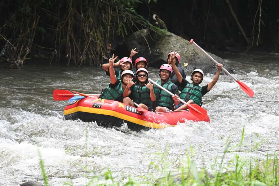 Ubud: Ayung River Guided Rafting Adventure with Lunch - The 2.5-hour rafting adventure