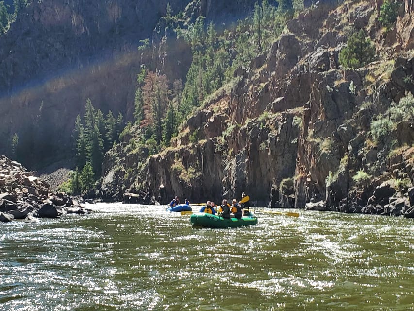 Vail CO: Family-Friendly Colorado River White Water Raft - The short shuttle to the river