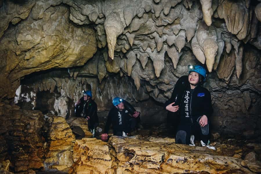 Waitomo Caves: Labyrinth Black Water Rafting Experience - Returning to daylight and warming up
