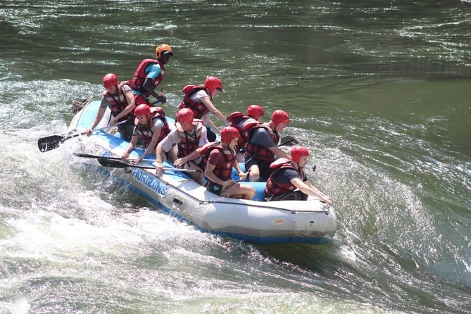 White Water Rafting in Zimbabwe - Why the guides matter on a hard river