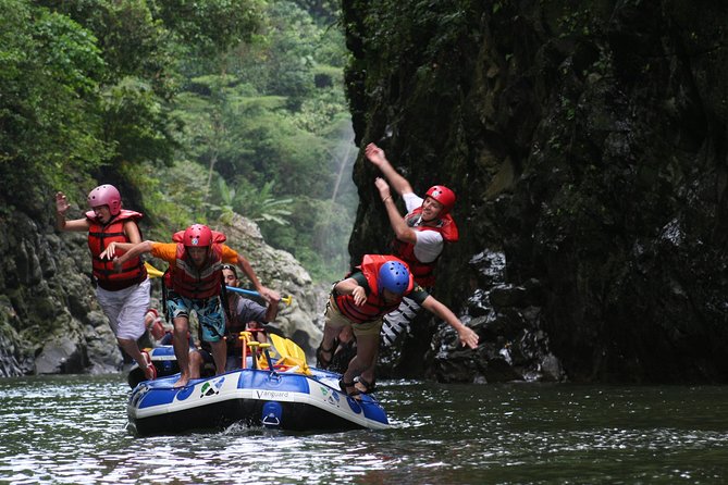 White Water Rafting Pacuare River with Lunch From Puerto Viejo - The 6:00 a.m. pickup from Puerto Viejo