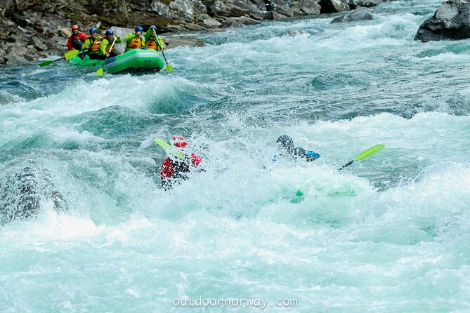 Whitewater Rafting Grade 3 to 4 - Families, solo bookers, and mixed ability groups