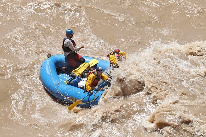 Whitewater Rafting on the Colorado River - What the class II rapids feel like